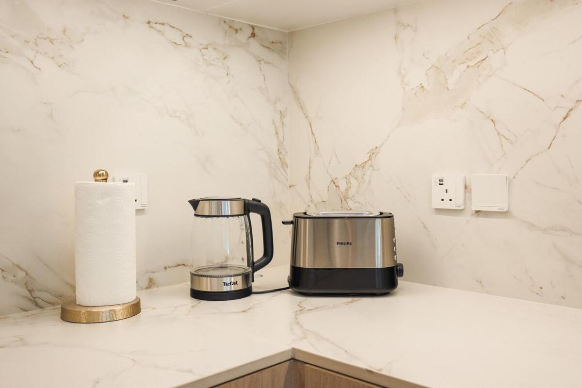 Stylish At Berkeley Place By Ellington *
