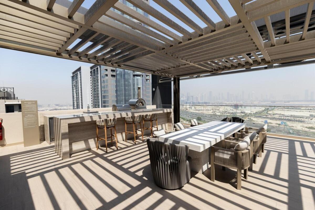 Apartment Stylish At Berkeley Place By Ellington