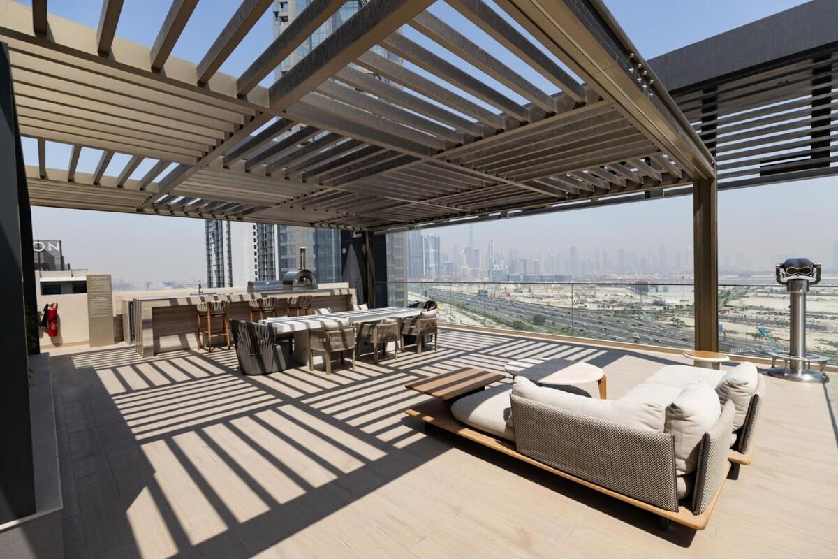 Stylish At Berkeley Place By Ellington *